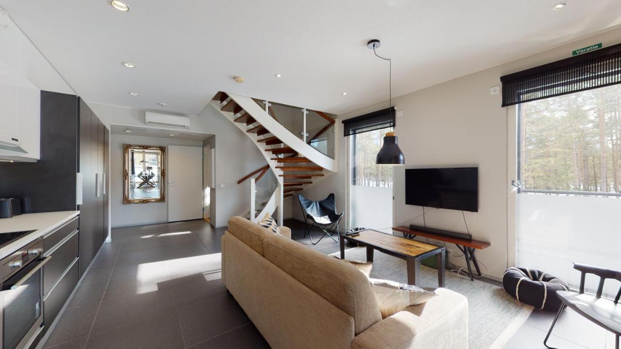 Sandy Kelt - Irish House Apartments Kalajoki Extérieur photo
